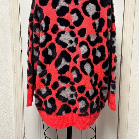 Sz 2 Torrid Tunic Sweater Leopard Coral - Picture 3 of 4